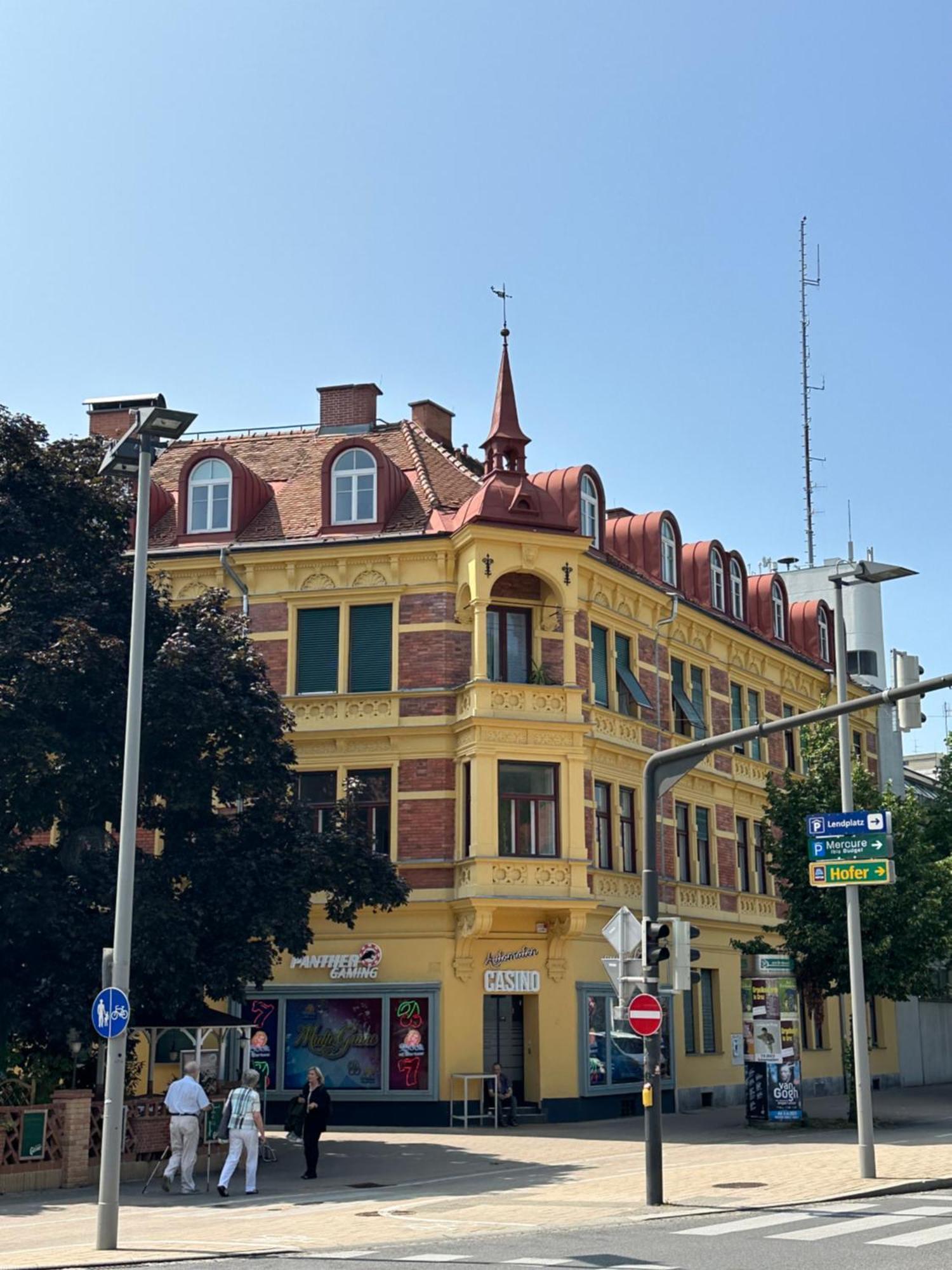 Kunstvolles Apartment Im Zentrum Graz Exterior foto